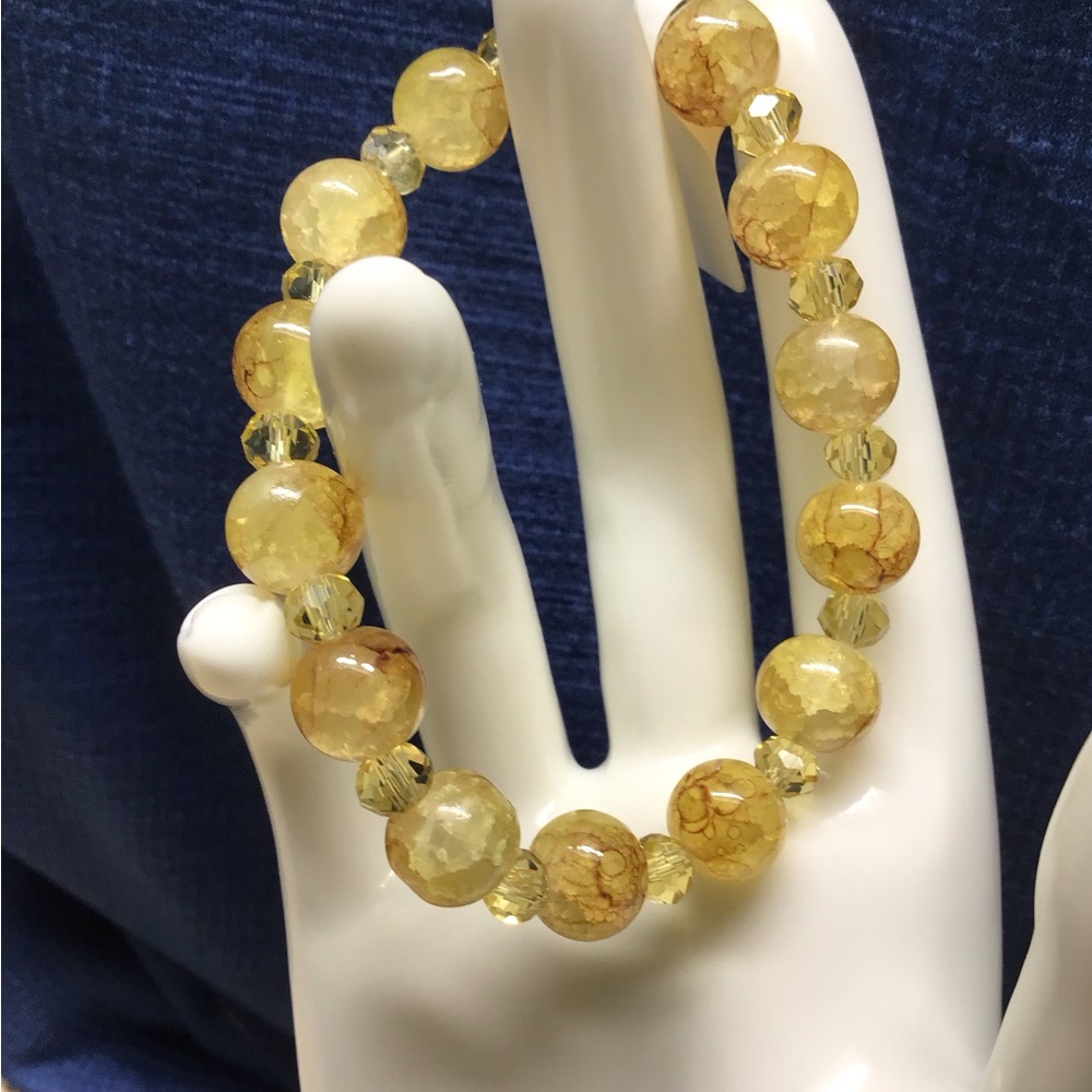 Elegant Yellow Beaded Bracelet